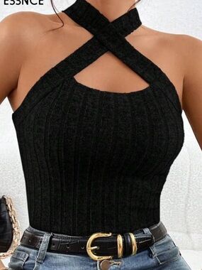 SHEIN Black Ribbed Crisscross Front Halter Top